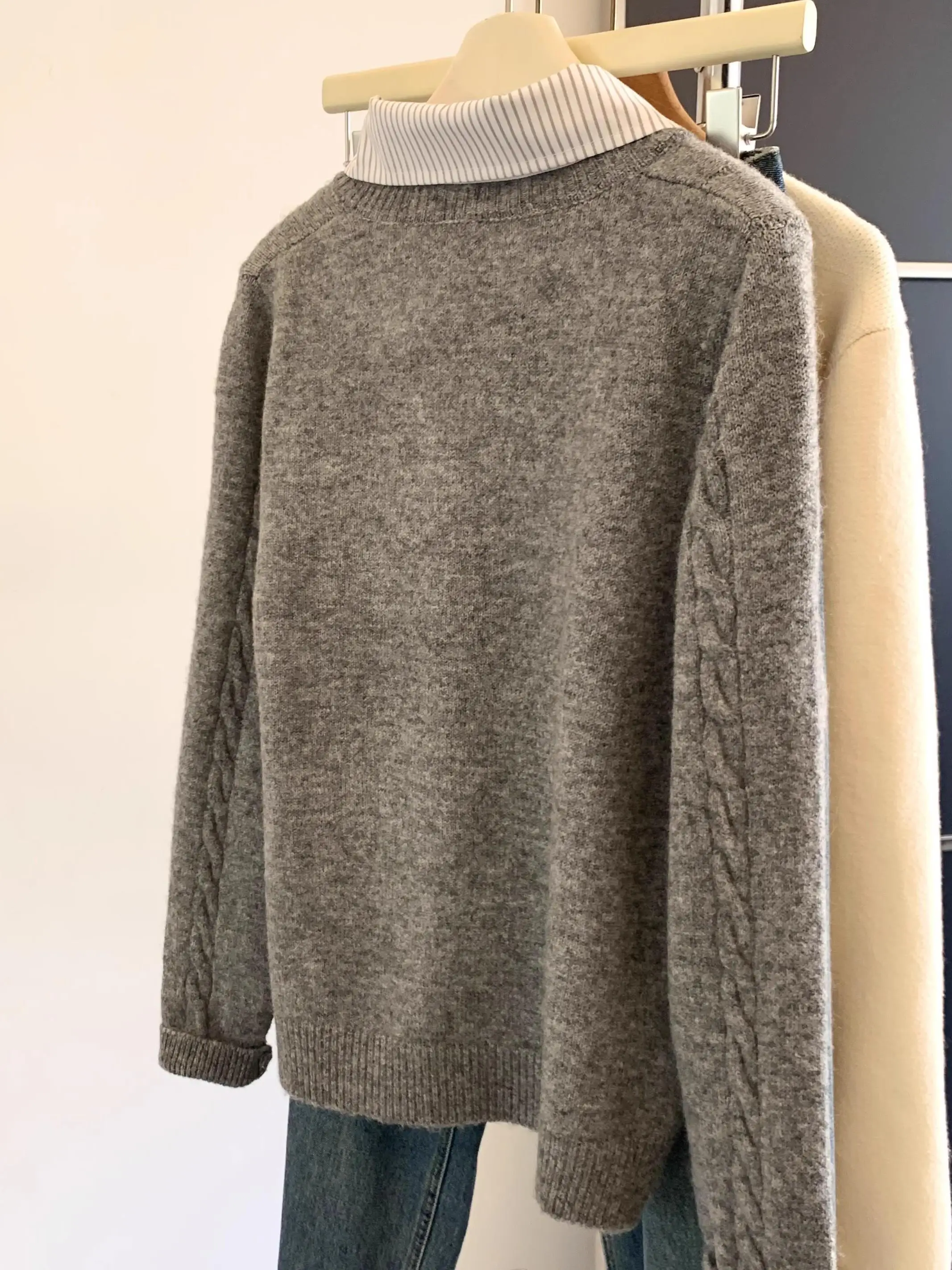 Women's Loose Knitted Sweater  - огляд і ціна Embroidery Rose