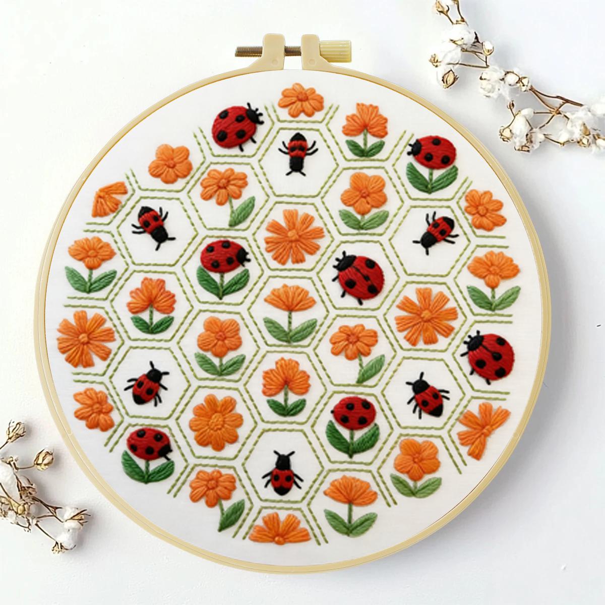 1pc 20X20CM/15X15CM 7.87/6.3in - огляд і ціна Embroidery Lady Bug